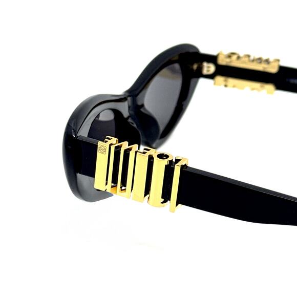 New, LOEWE Sunglasses LW40156U 01A Authentic - Picture 7 of 15